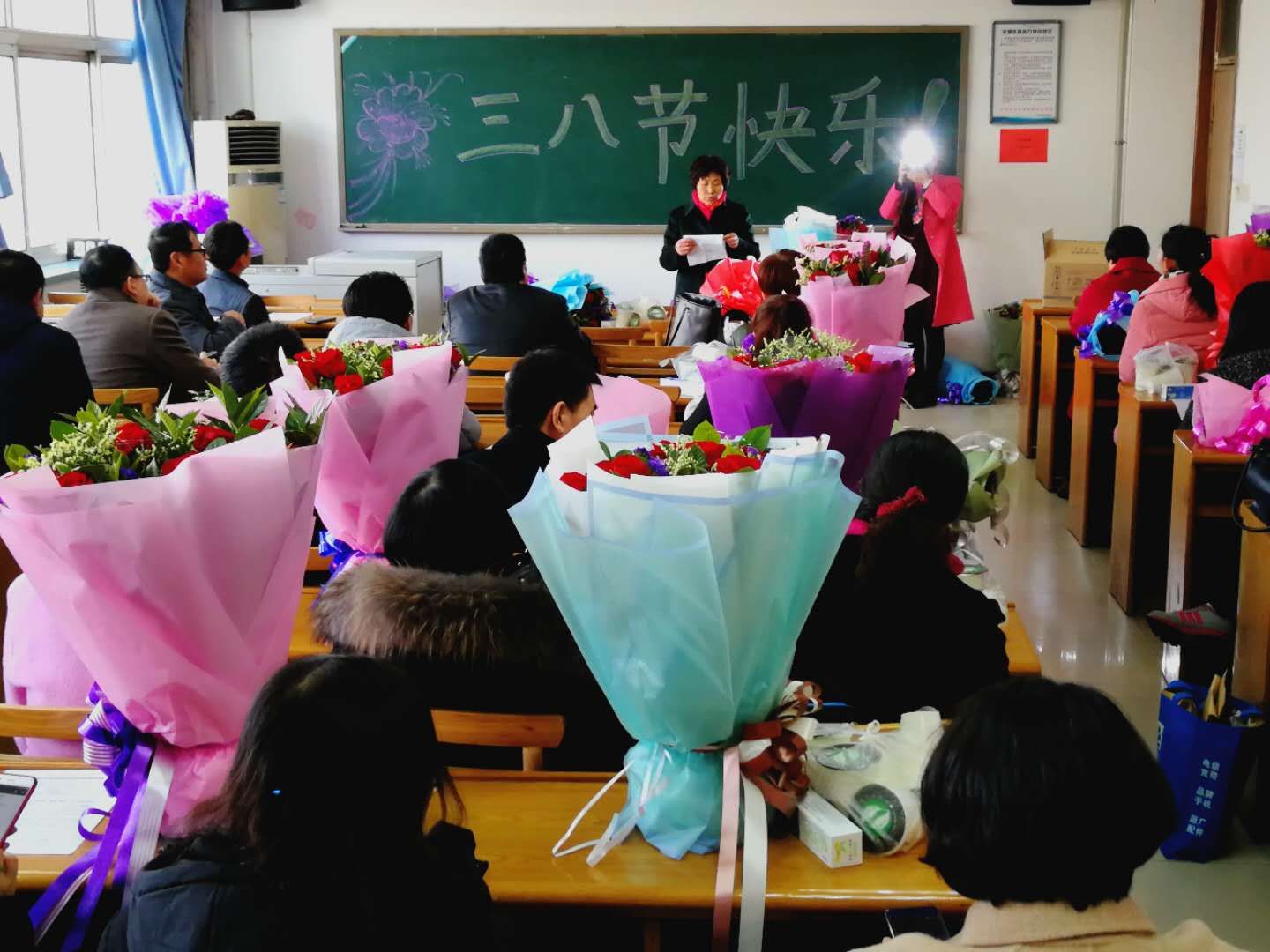 动科3.jpg 动科3.jpg