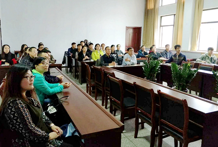 人文学院.jpg 人文学院.jpg