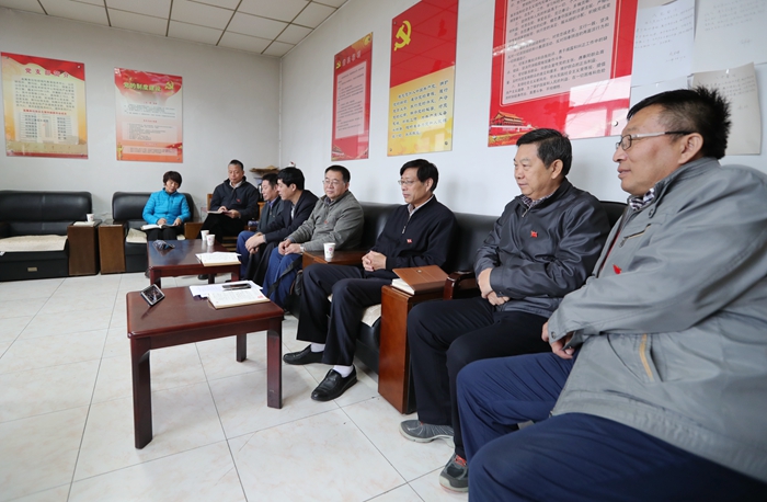 直属单位党总支.jpg 直属单位党总支.jpg