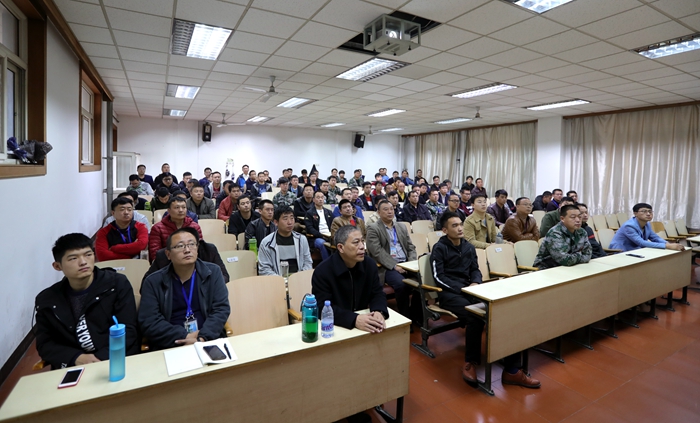 省直驻村第一书记精准扶贫示范培训班.jpg 省直驻村第一书记精准扶贫示范培训班.jpg